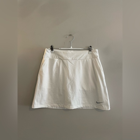 Nike Dresses & Skirts - White Nike Golf Tennis Athletic Skort with built in shorts